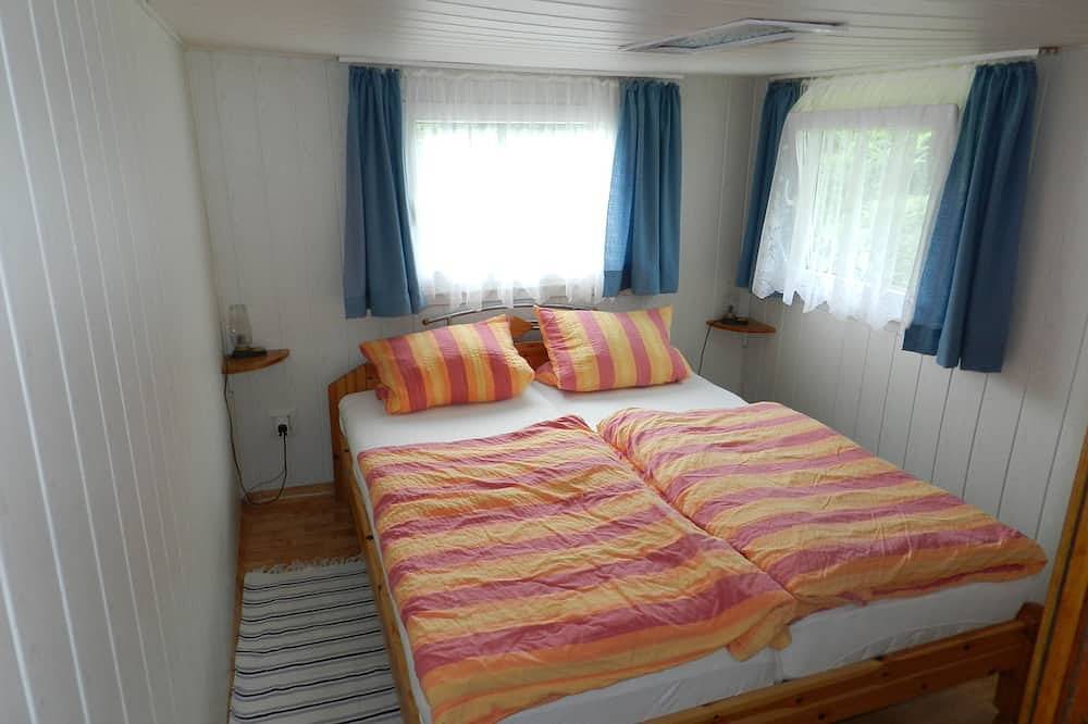 Kleines Ferienhaus direkt an der Müritz in Priborn, Müritz