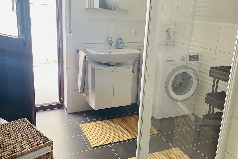 Ganze Wohnung, Gemütliche Maisonette Wohnung mit Terrasse und Balkon an der Romantischen Straße in Weikersheim, Taubertal
