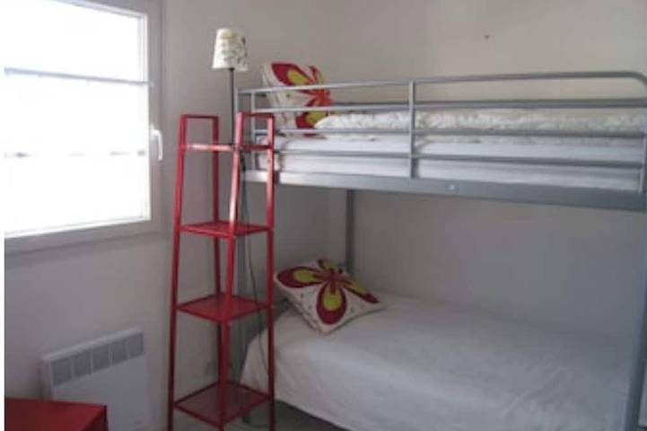 Location de vacances pour 4 personnes, avec terrasse et piscine, animaux acceptés à Saint-Clément-des-Baleines - 3