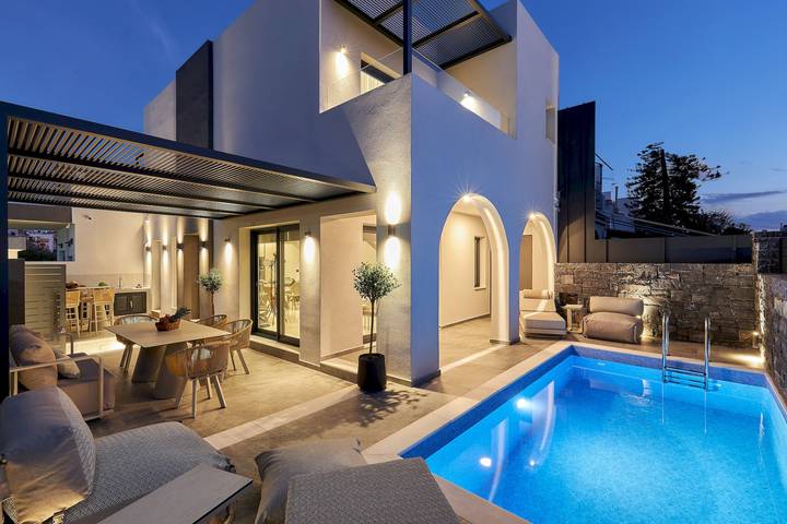 Location de vacances pour 4 personnes, avec terrasse et jacuzzi dans Amoudara