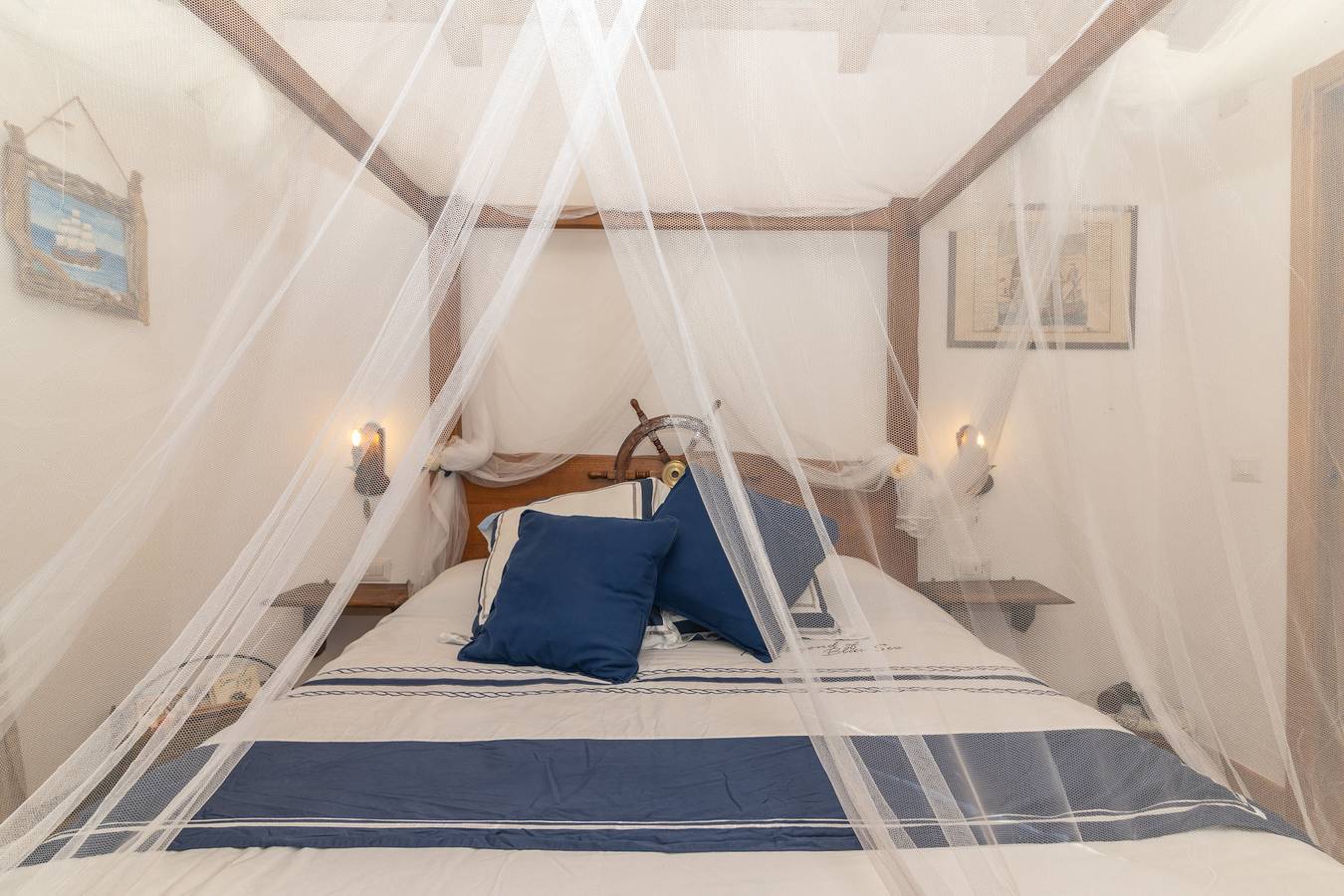 Guest House 'La Suite Del Capitano' con vista sulle montagne, Wi-Fi e aria condizionata in Gallura