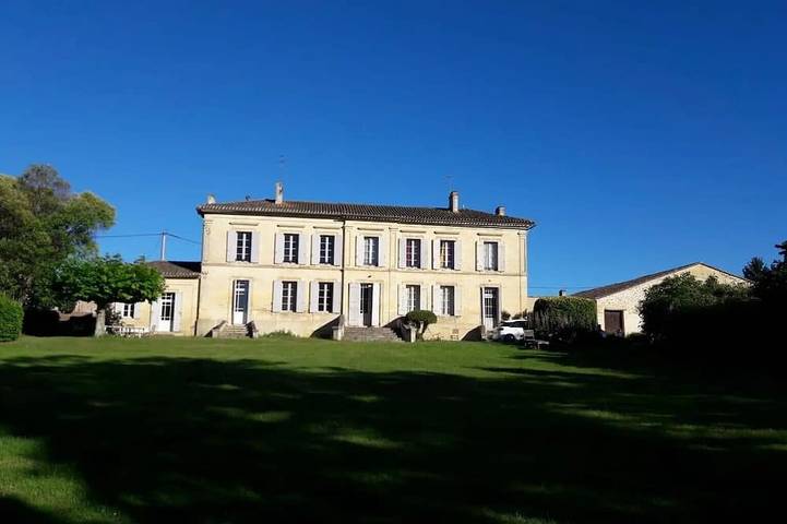 Location de vacances pour 2 personnes, avec piscine et jardin à Saint-Germain-du-Puch