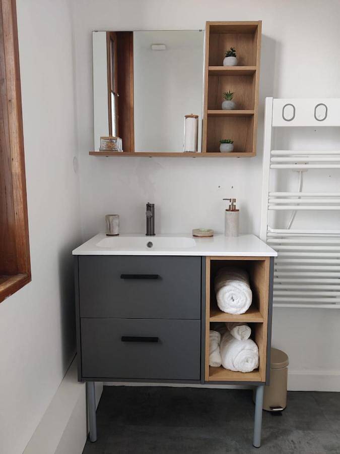 Appartement entier, One-Bedroom Apartment in Feuquières, Oise