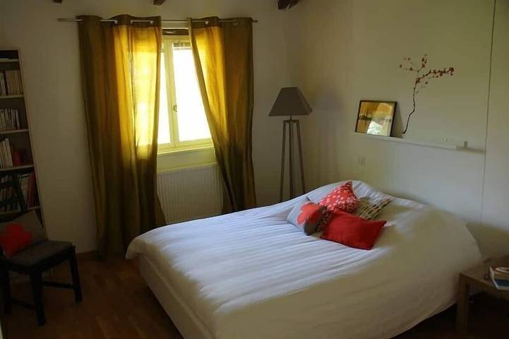 Location de vacances pour 8 personnes, avec terrasse et jardin à Bagat-en-Quercy - 4