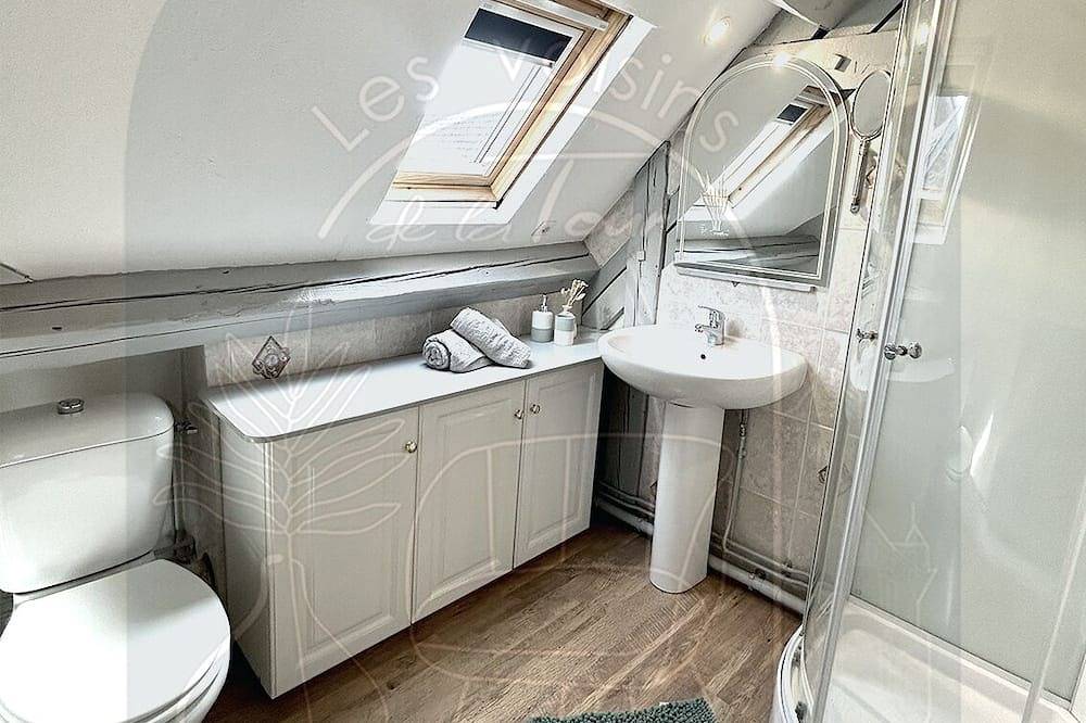 Appartement entier, Furnished tourist apartment - 3 rooms - 50m² in Luxeuil-les-Bains, Haute-Saône