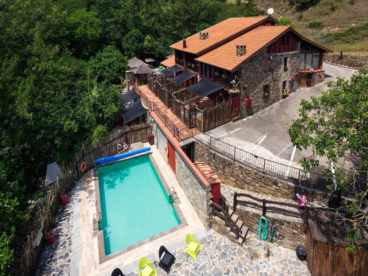 Apartamentos Rurales & Spa La Bárcena in Enterría, Camaleño