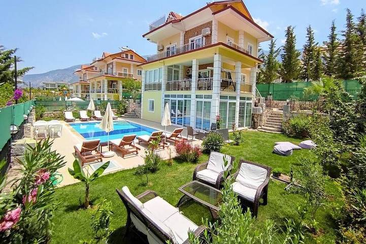 Ferienhaus für 12 Personen, mit Garten und Terrasse in Fethiye