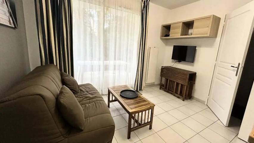 Gîte pour 5 personnes, avec piscine dans Plage Bonne-Source - 2