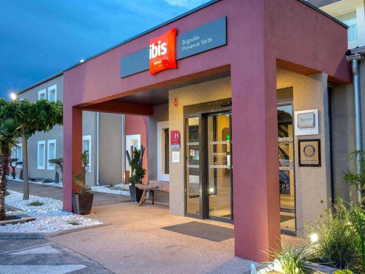 Hôtel pour 2 personnes, avec piscine et jardin, animaux acceptés