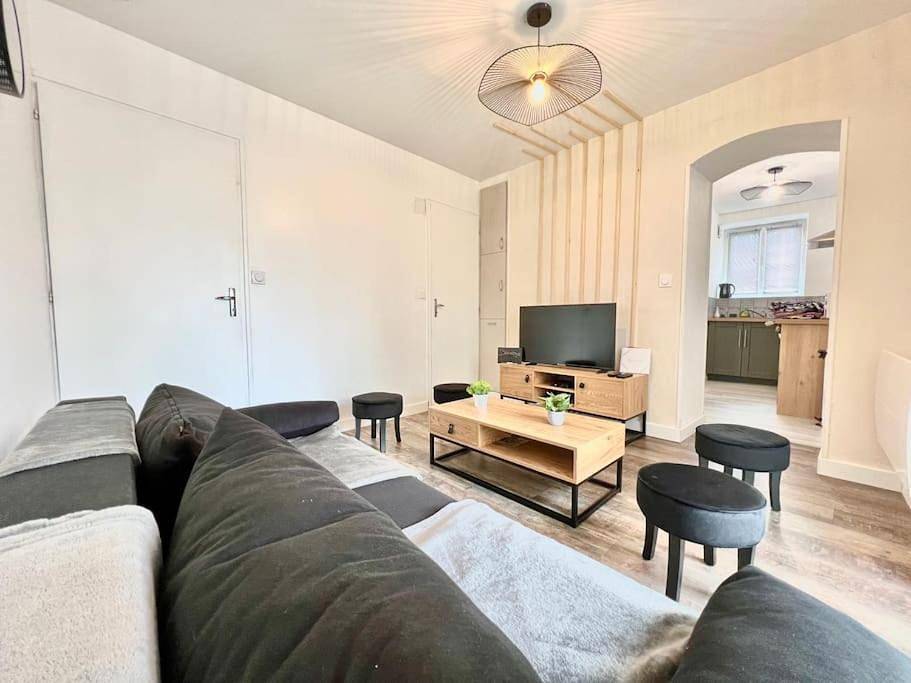 Four-Bedroom House in Saint-Georges-lès-Baillargeaux, Vienne (France)