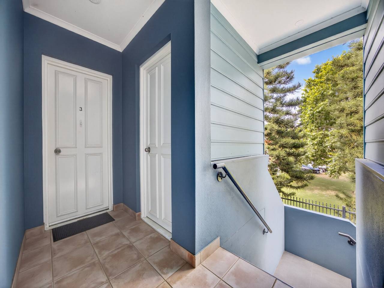 Ganze Wohnung, Ruhige 2-Zimmer-Wohnung am Kanal in Halls Head, Mandurah