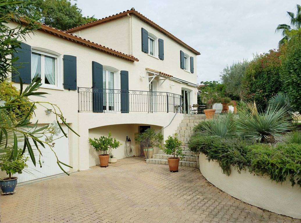Chambres d'hôtes aux 3 Palmiers chez Guylaine - Cannelle in Saint-Gély-du-Fesc, Région de Montpellier