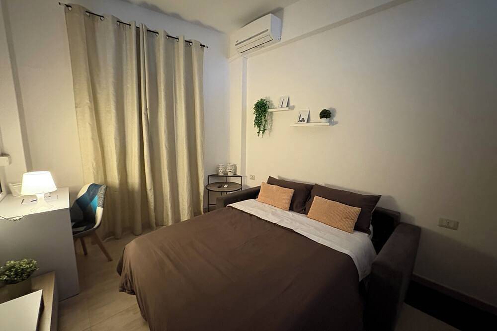 Entire apartment, Luxia Apartment – Your Elegant and Comfortable Stay in Messina in Messina, Messina Province