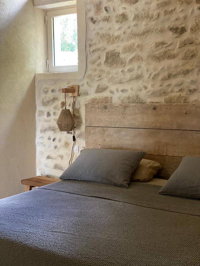 Appartement de vacances pour 2 personnes, avec jardin ainsi que piscine et vue
