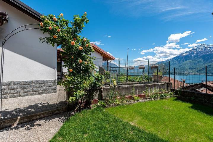 Casa vacanza per 6 persone con terrazza in Taiana, Gravedona ed Uniti
