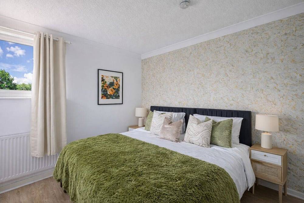 Ganze Wohnung, Stylish Home • Excellent Location • Free Parking • Fast Wifi • Smart Tvs in Milton Keynes, Südostengland