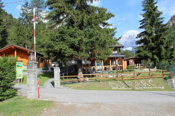 Camping pour 4 personnes, avec jacuzzi ainsi que jardin et sauna - 1