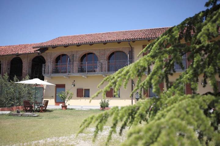 B&b per 2 persone, con Balcone e Terrazza nonché Giardino a Cherasco