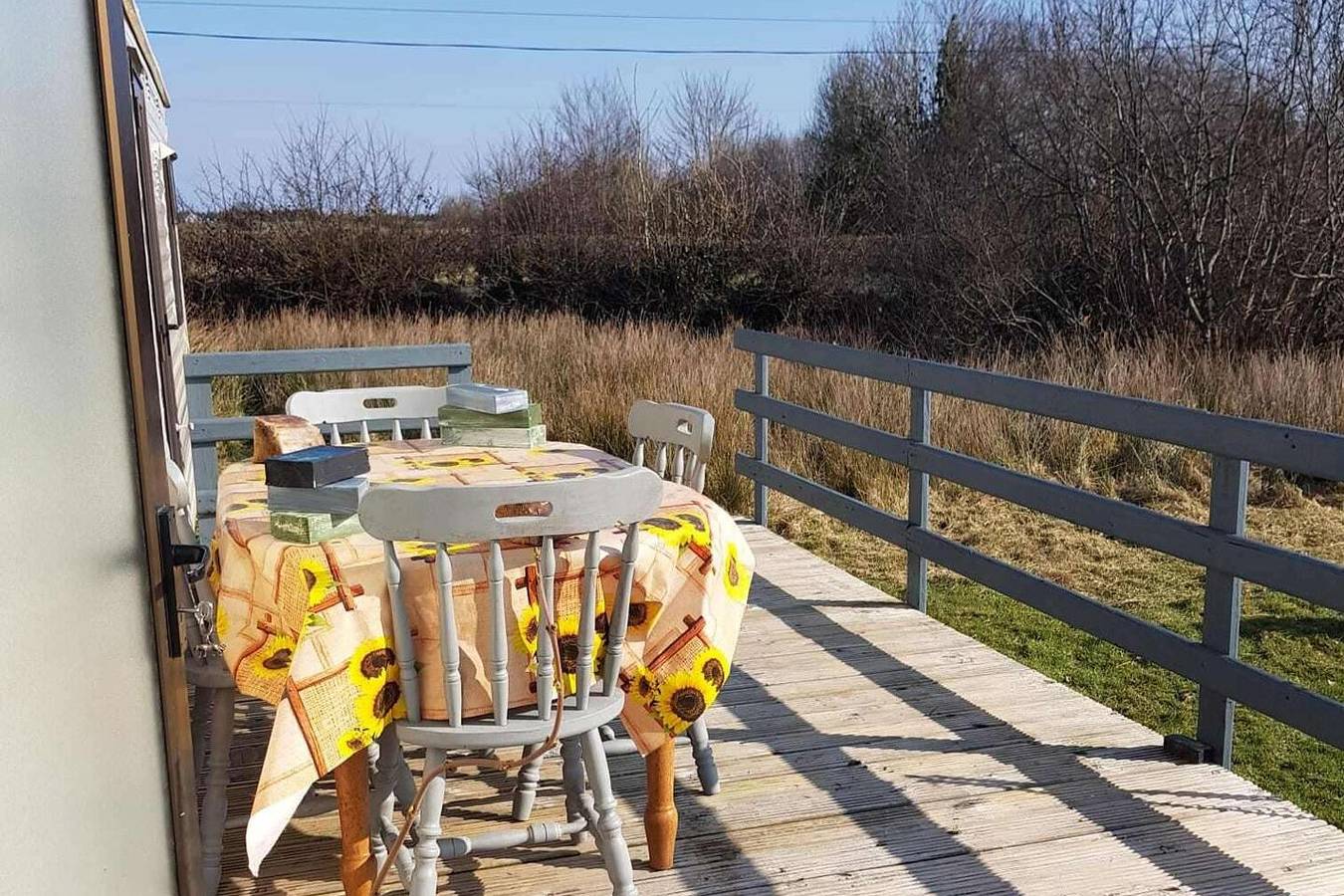 2 bed-Sleeps 4-Free Parking-Pet Friendly in County Roscommon