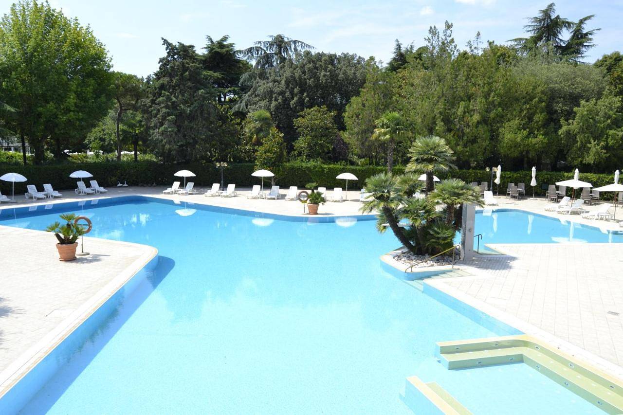 Hotel Internazionale Terme in Abano Terme, Collines Éuganéennes