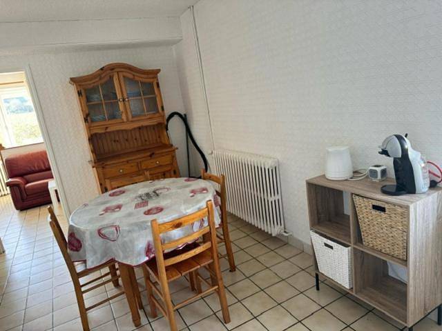 Gîte pour 4 personnes, avec vue et jardin à Saint-Laurent-sur-Mer - 2