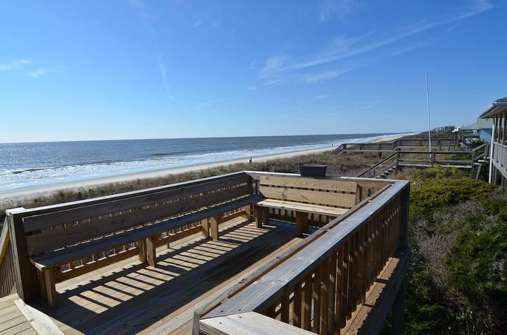 Vacation house for 9 people, with balcony in North Carolina