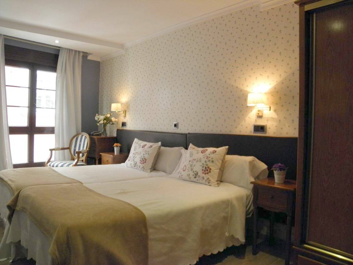 Hotel Arco Navia in Navia, Costa Verde