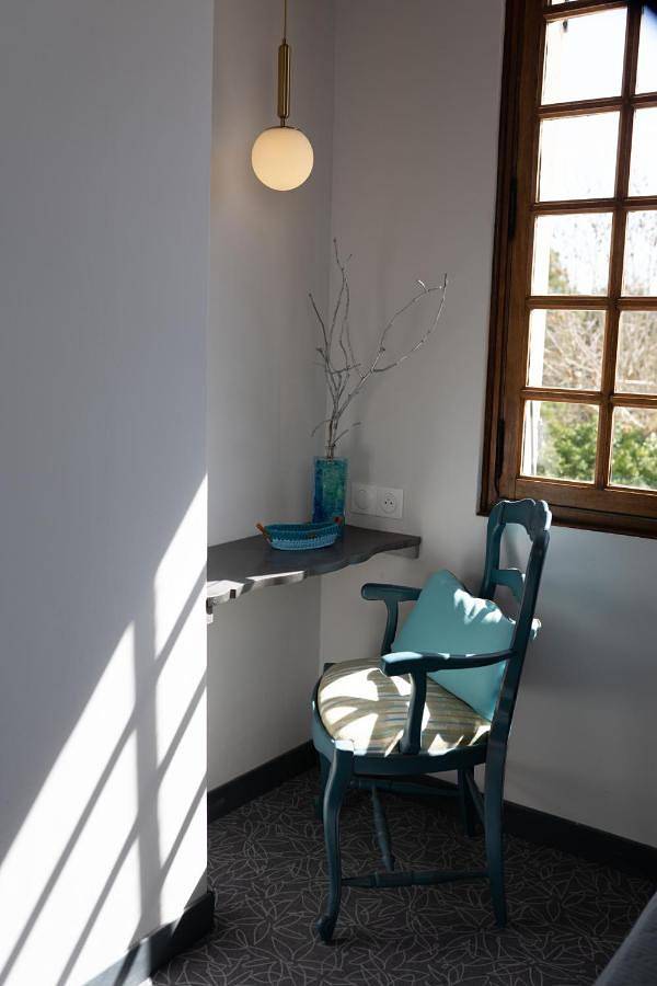 Gîte pour 3 personnes, avec terrasse et jardin ainsi que sauna et jacuzzi, animaux acceptés à Ginasservis - 3