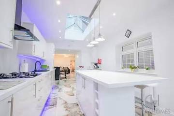 Holiday Rental for 8 People in Southampton, South East England, Photo 1