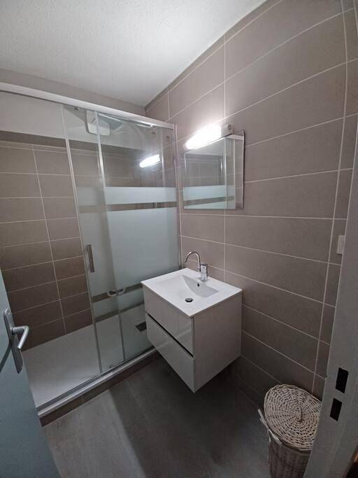 Gîte pour 4 personnes, avec terrasse dans Office De Tourisme De Luz Saint Sauveur - 3