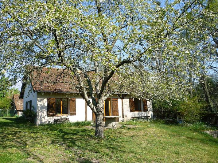 Gîte pour 6 personnes, avec terrasse à Lamenay-sur-Loire
