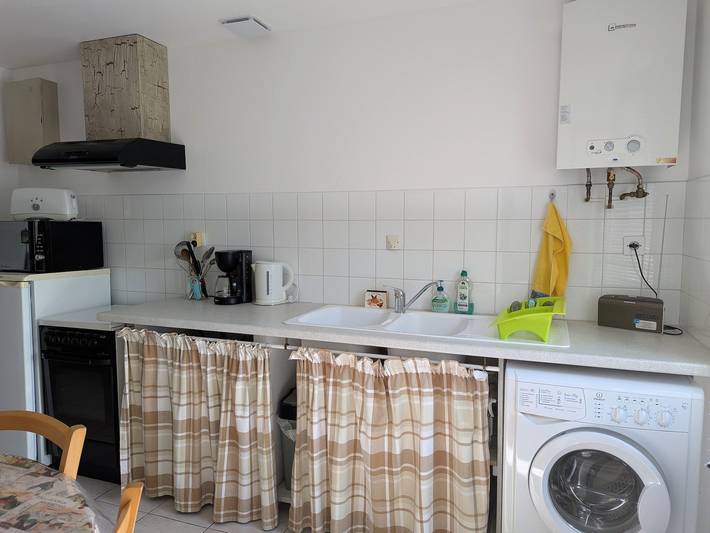 Gemütliches Ferienhaus im Loiretal: Privater Garten, moderne Ausstattung, inkl. Bettwäsche und Strom in Guilly, Loire-Tal