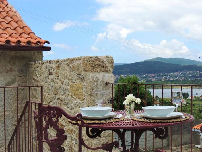 Pousada para 2 pessoas, com varanda e vista e ainda jardim em Caminha