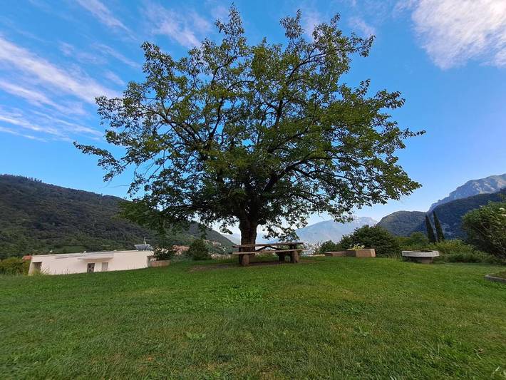 Location de vacances pour 13 personnes, avec vue ainsi que vue sur le lac et jardin à Villa del Monte - 3
