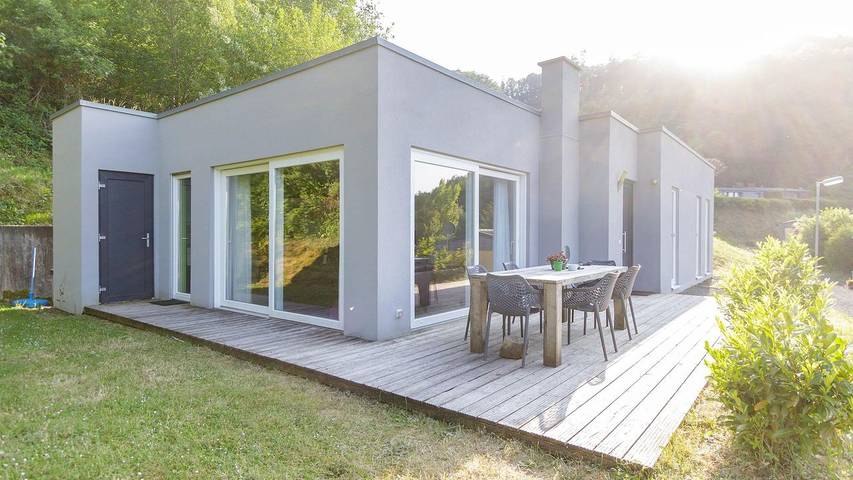 Ferienhaus für 6 Personen, mit Terrasse und Garten sowie Pool, mit Haustier in Waxweiler