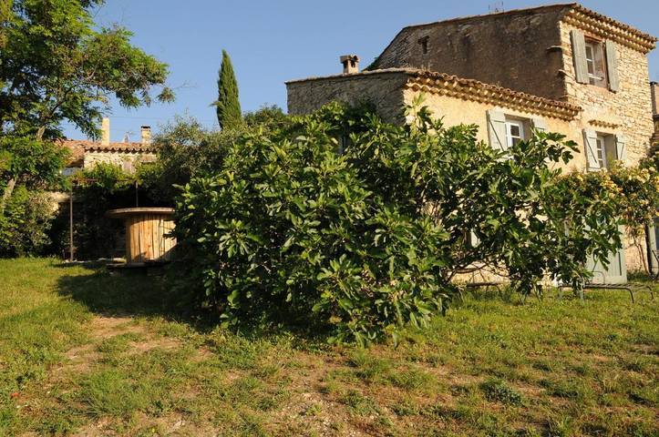 Chambre d’hôte pour 3 personnes, avec vue ainsi que jardin et piscine, animaux acceptés dans les Alpes-de-Haute-Provence - 4