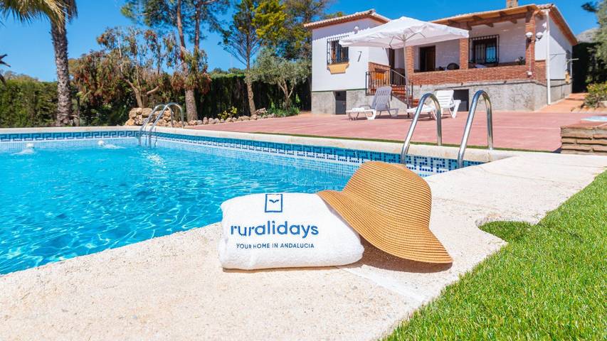 Casa rural para 7 personas, con piscina en Periana - 2