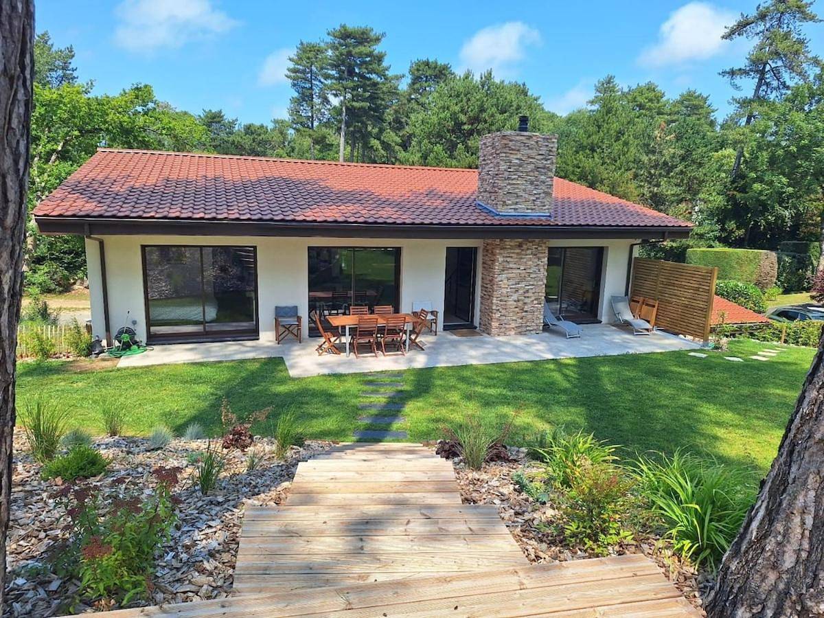 Superior Villa in Hardelot Plage, Neufchâtel-Hardelot