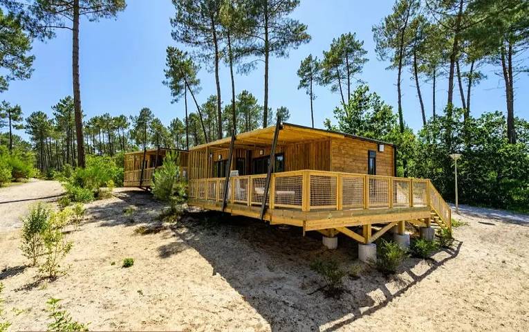 Camping pour 4 personnes, avec terrasse dans le Cher - 3