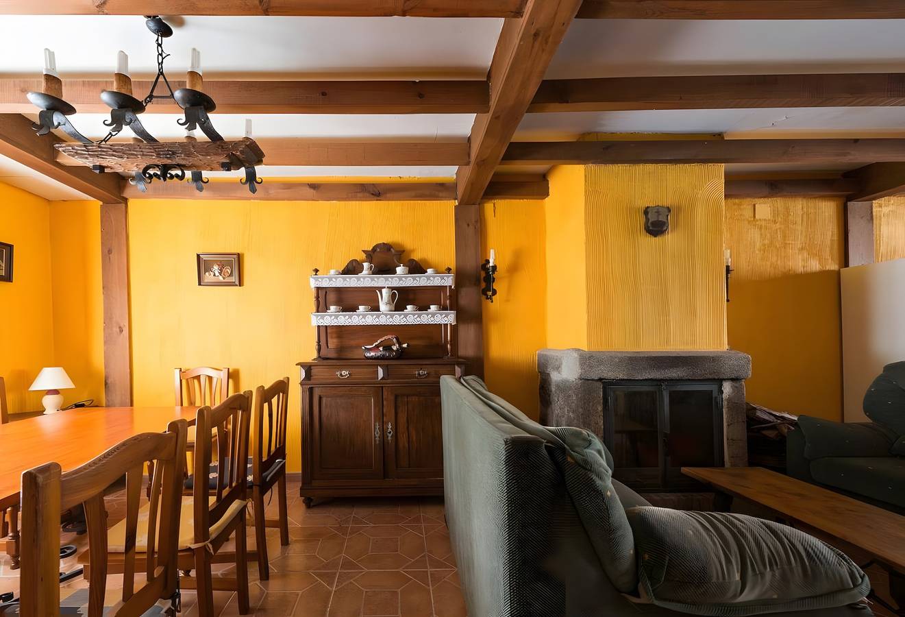 Casa rural 'La Casa Grande' con chimenea, patio con barbacoa y wifi in Barco de Ávila, El Barco de Ávila