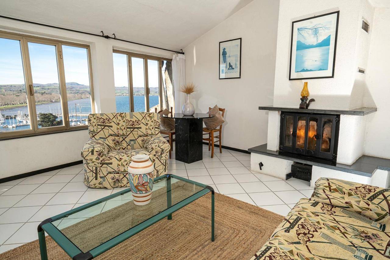 Ganze Wohnung, Casa Lago e Camino in Capodimonte, Bolsenasee