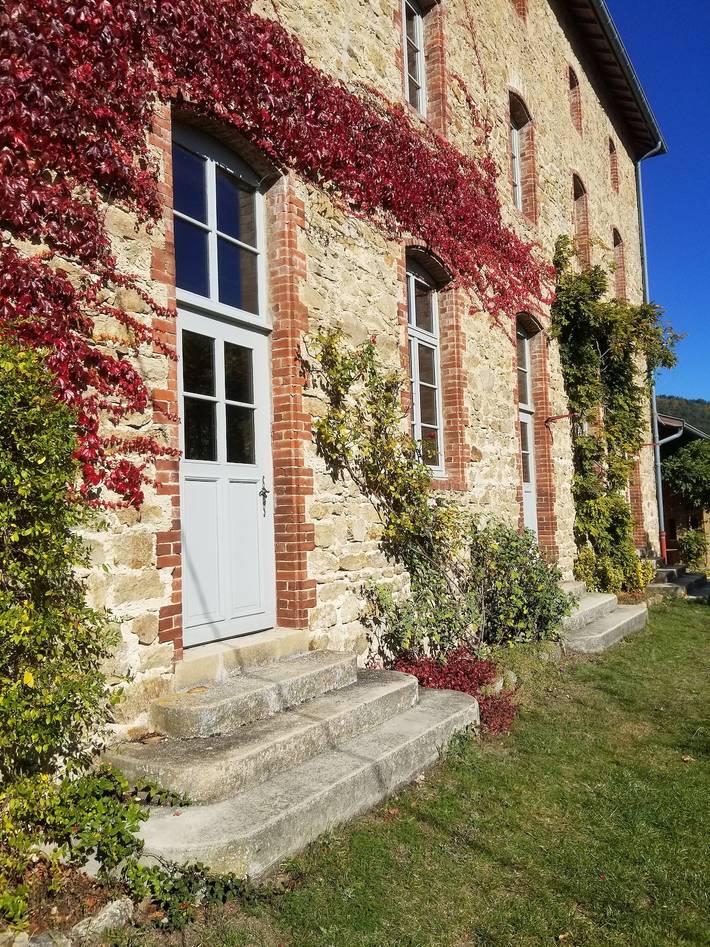 Maison d’hôte pour 2 personnes, avec jardin et sauna, animaux acceptés en Ardèche
