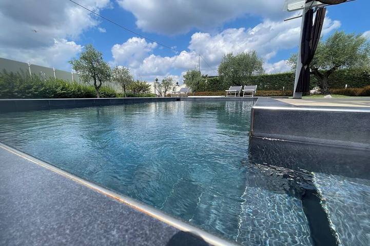 Ferienhaus für 9 Personen, mit Whirlpool und Terrasse sowie Garten in Altopascio