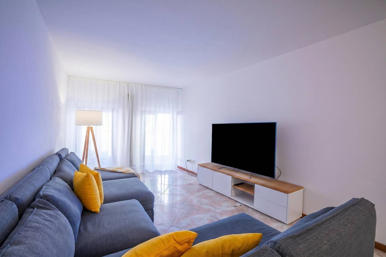 Entire apartment, Cozy Apartment In The Heart Of Riva in Riva del Garda, Garda Mountains