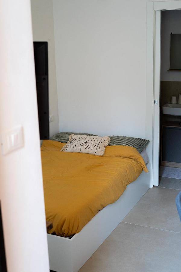 The lake room in Torbole, Nago-Torbole