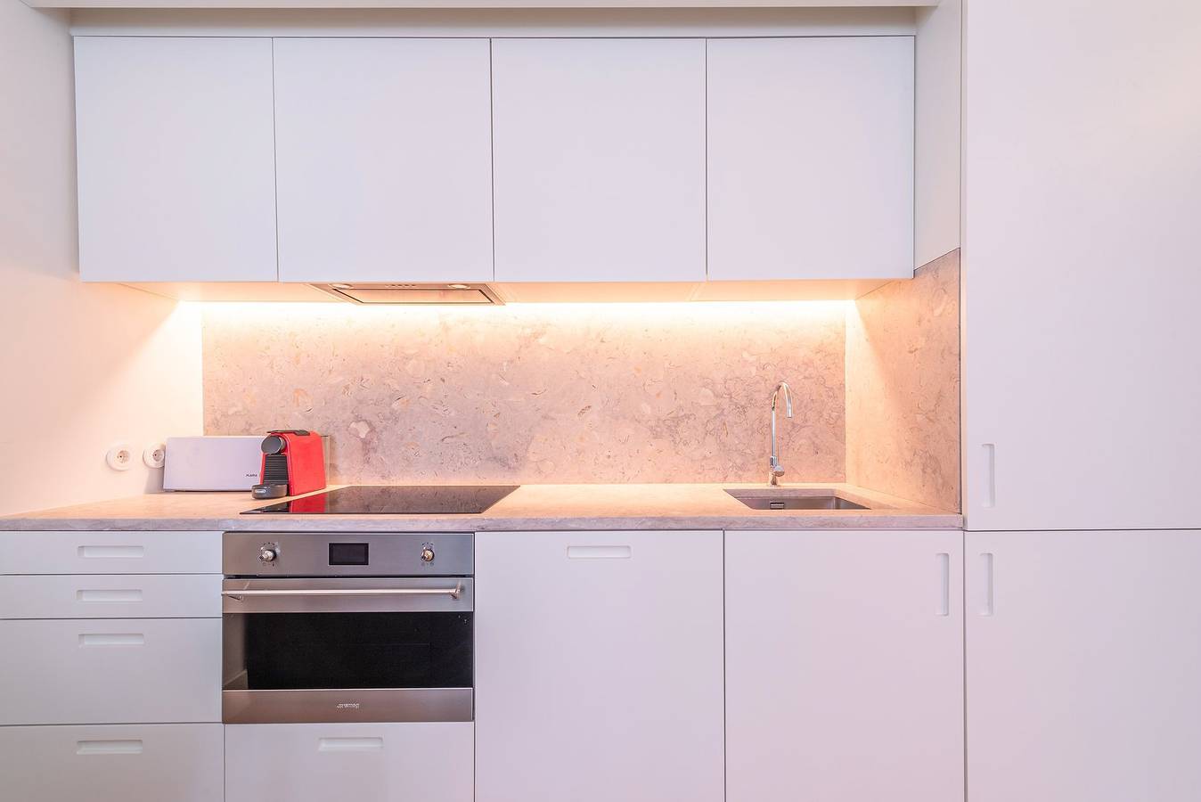 Ganze Wohnung, Ferienwohnung für 3 Personen mit Terrasse in Lissabon, Costa de Lisboa