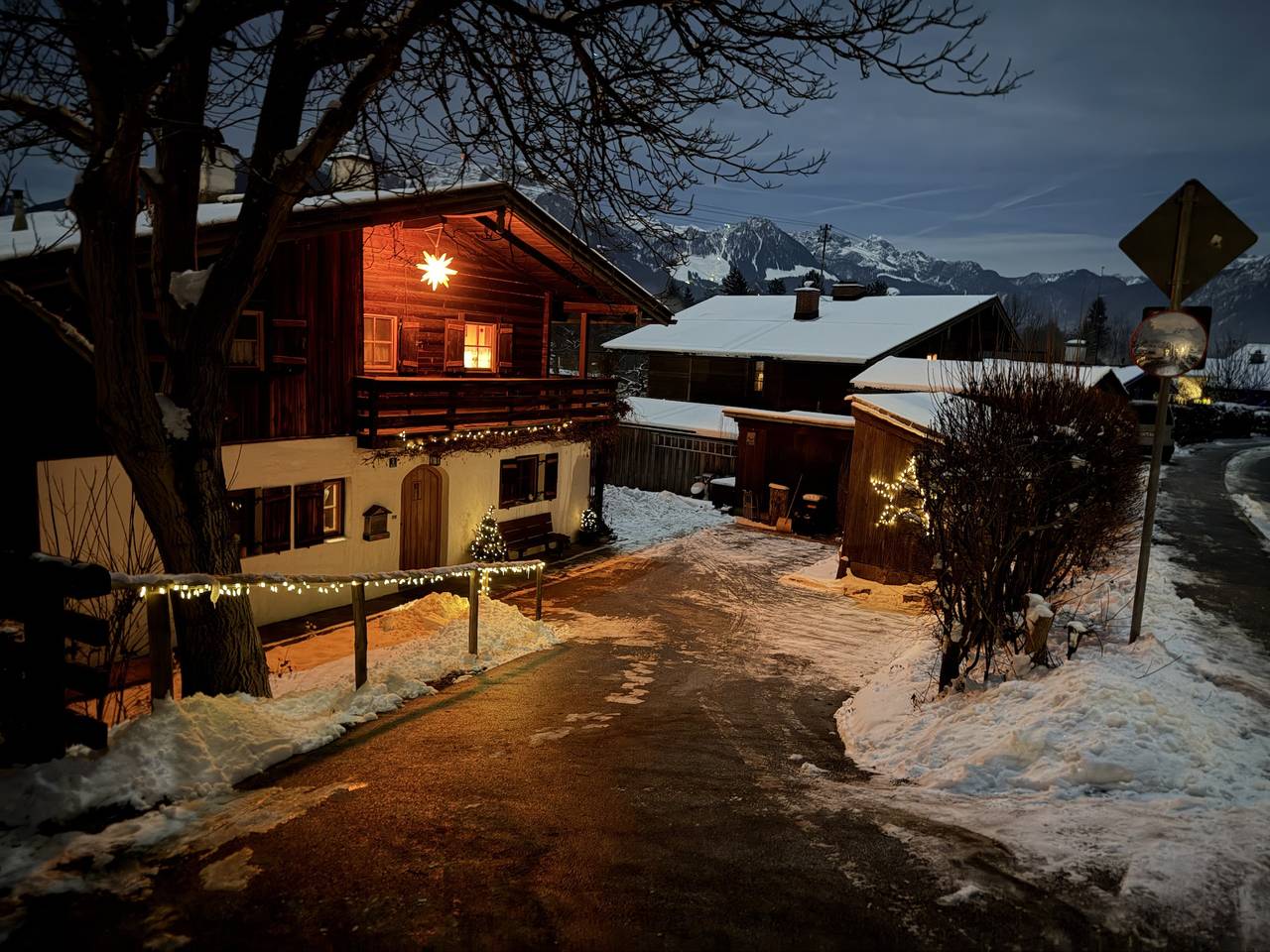 Ganze Ferienwohnung, Haus am Wassererweg 3 - Ferienwohnung 65m². 1-4 Pers., 2Sz, Bad Wc mit Terrasse in Bischofswiesen, Berchtesgadener Alpen