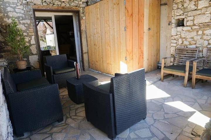 Location de vacances pour 6 personnes, avec jardin et terrasse, animaux acceptés à Bouniagues - 2