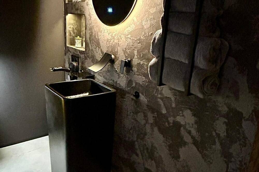 Haie Jad'Ô Wellness Suite with sauna and jacuzzi in Hamois, Namur (region)