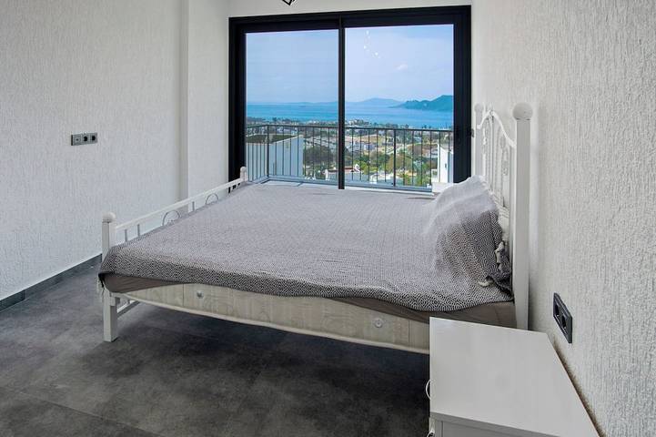4 Bedroom Villa with a private pool and incredible views in Bodrum, Türkische Ägäis